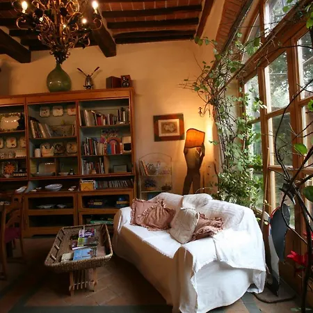 Villa Delizioso E Particolare Casale Con Piscina,cortona Cortona