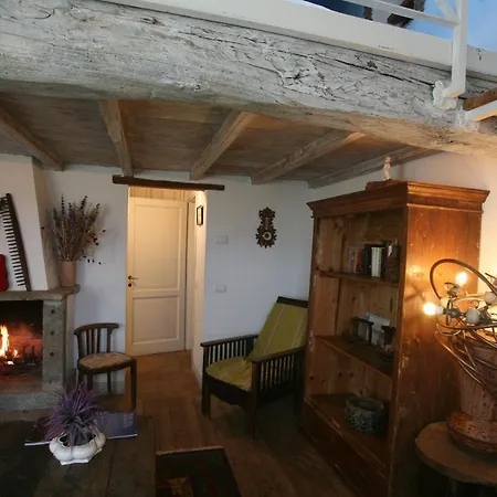 Villa Delizioso E Particolare Casale Con Piscina,cortona Cortona