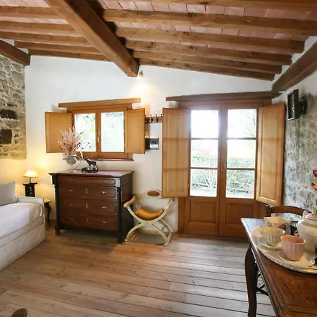 Delizioso E Particolare Casale Con Piscina,cortona Cortona