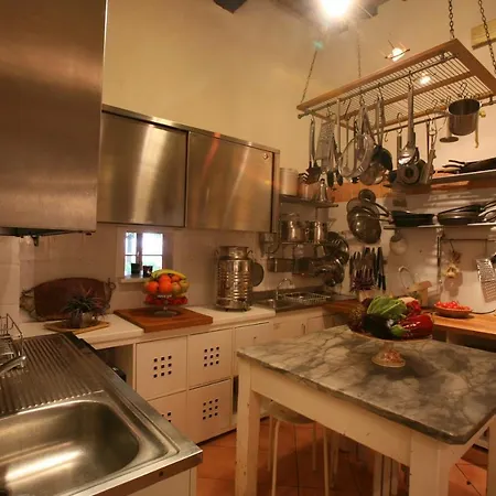 Delizioso E Particolare Casale Con Piscina,cortona Cortona