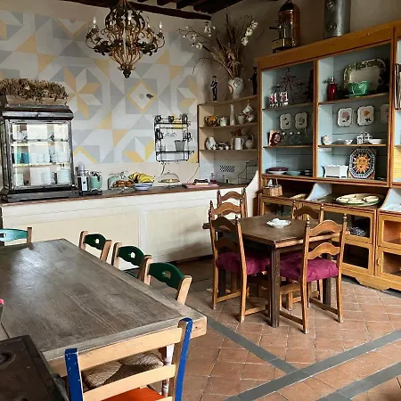 Delizioso E Particolare Casale Con Piscina,cortona *