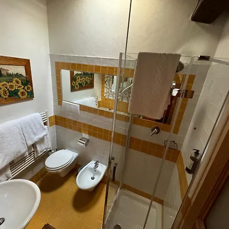 Villa Delizioso E Particolare Casale Con Piscina,cortona Cortona